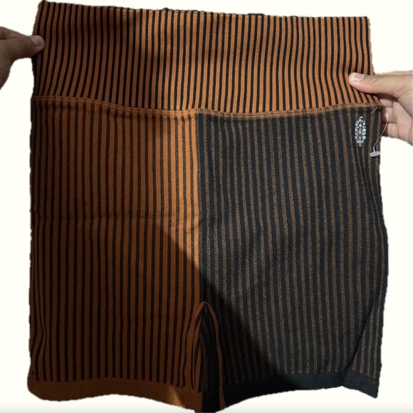 NWOT FP Movement Stripe Mixing Short / Black + Myrrh Combo M/L - Picture 3 of 11